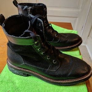 Guess black leather men's 9 boots